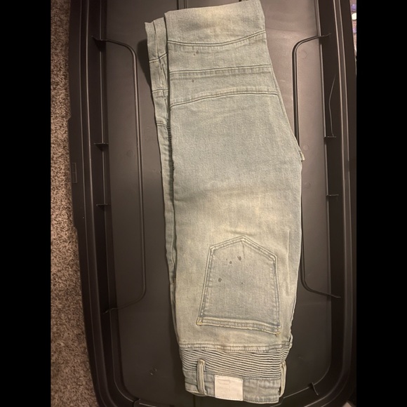 Embellish - Picture 2 of 3